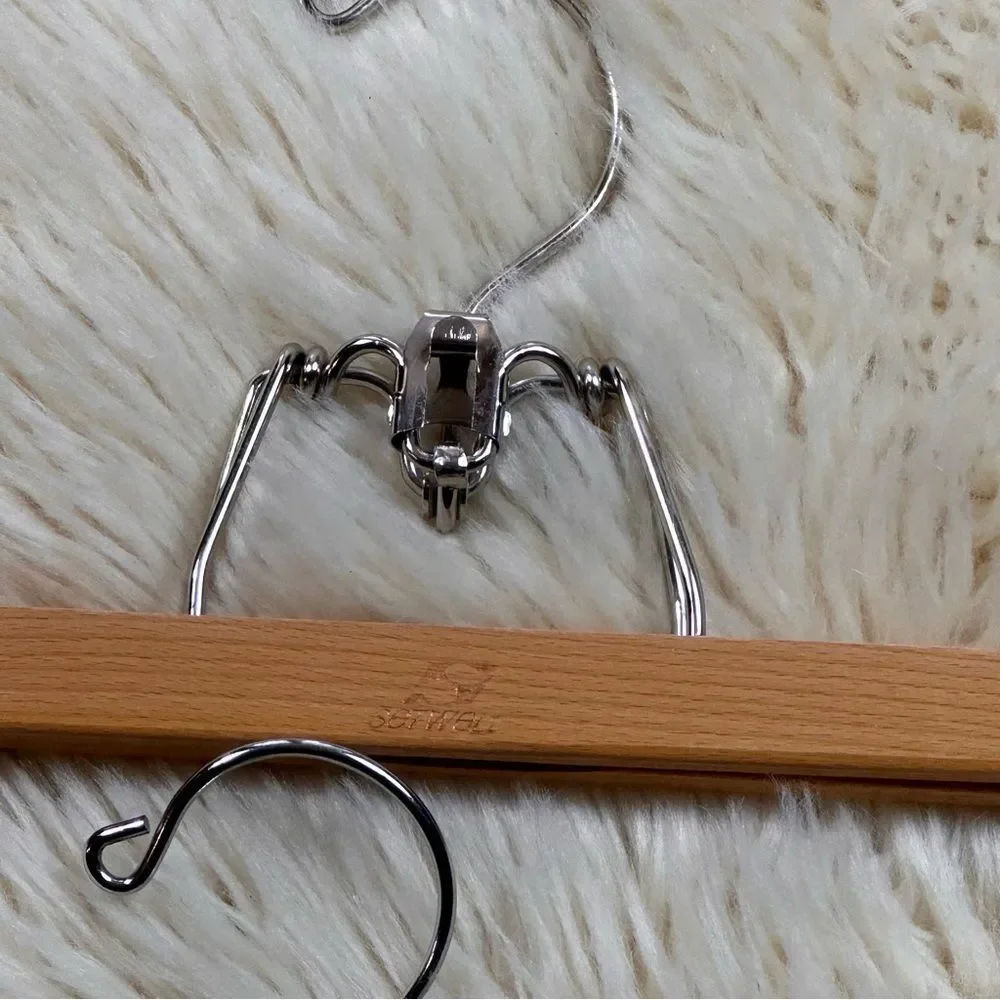 Set of 3 vintage Wooden Clip Hangers - Natural and Brown